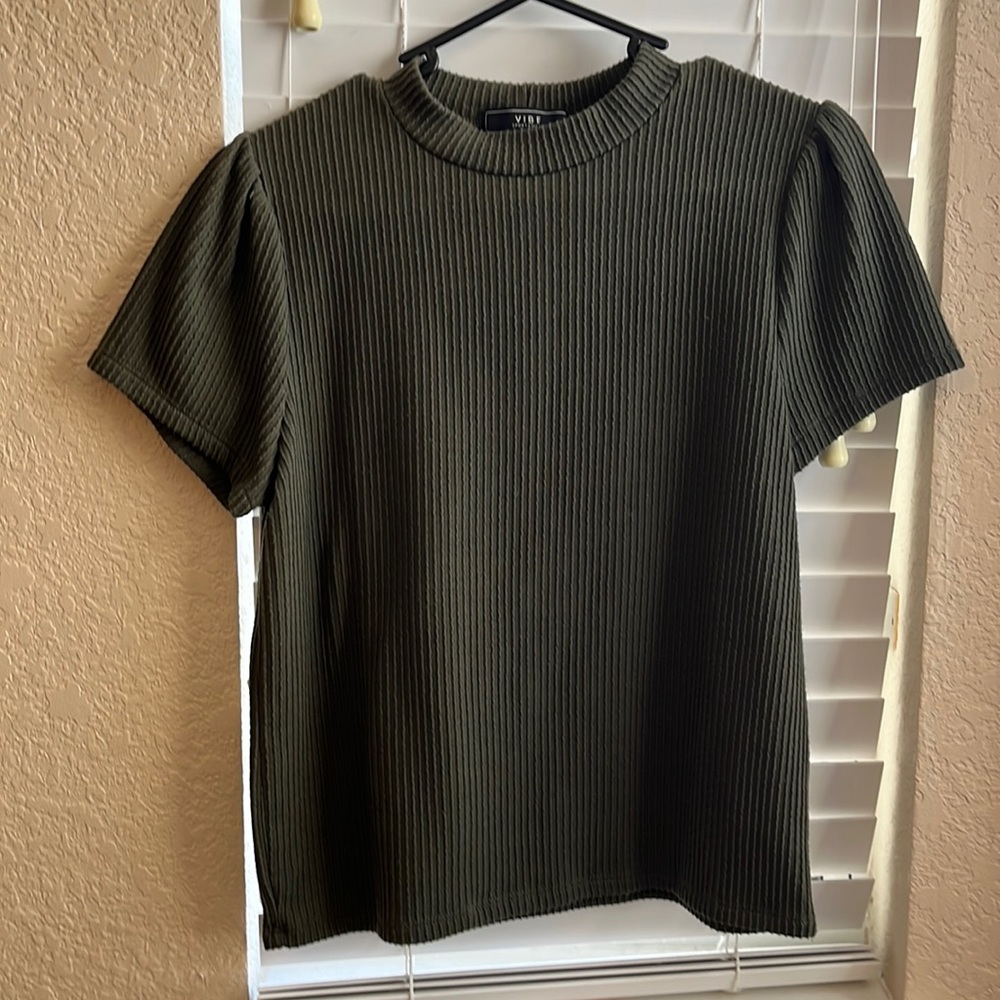 Kohl’s Olive Formal Shirt Womens